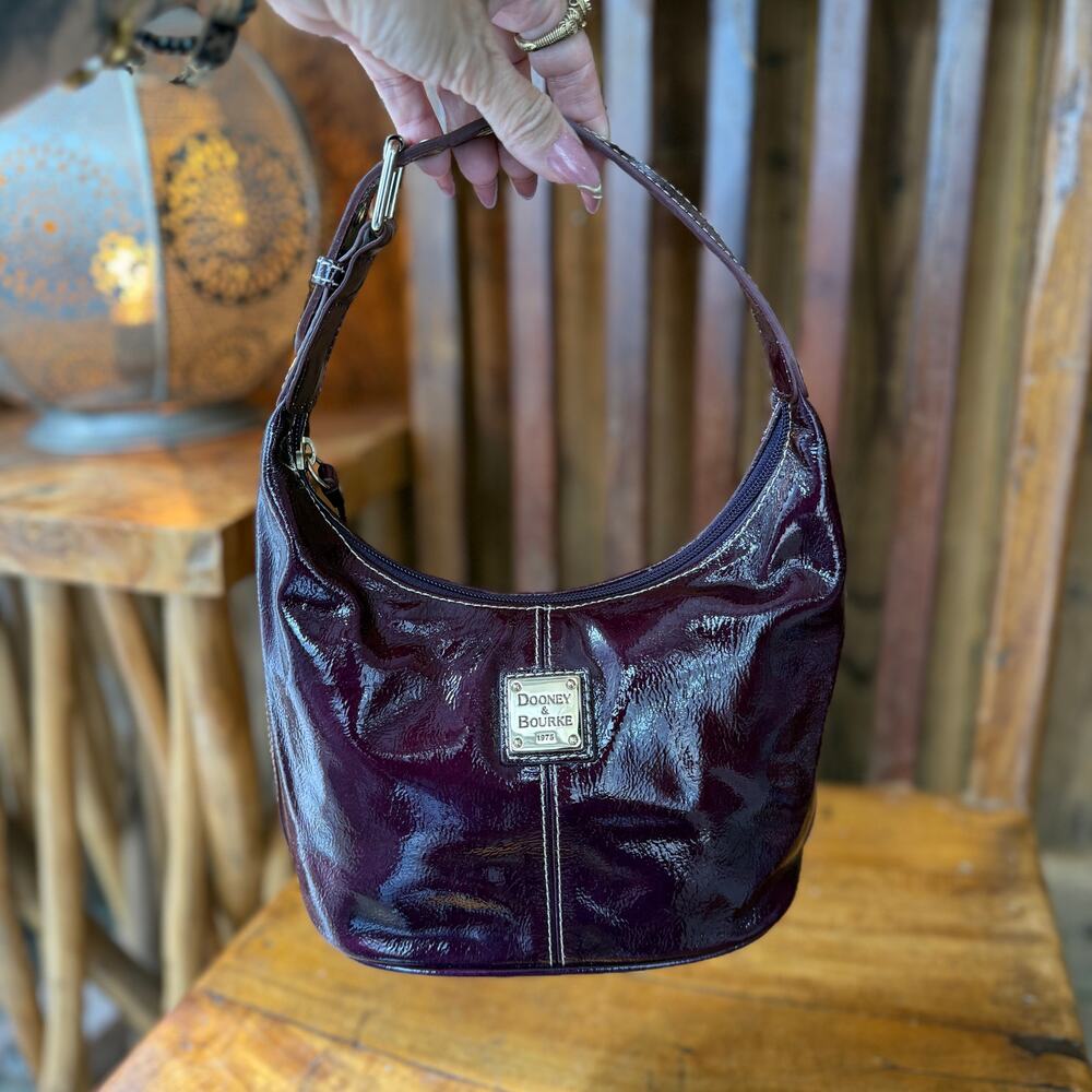 Vintage Dooney & Bourke Bordeaux Patent Leather Small Hobo Y2K Bag - Picture 10 of 10